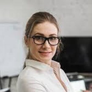 Profile photo of Alisa Reeves